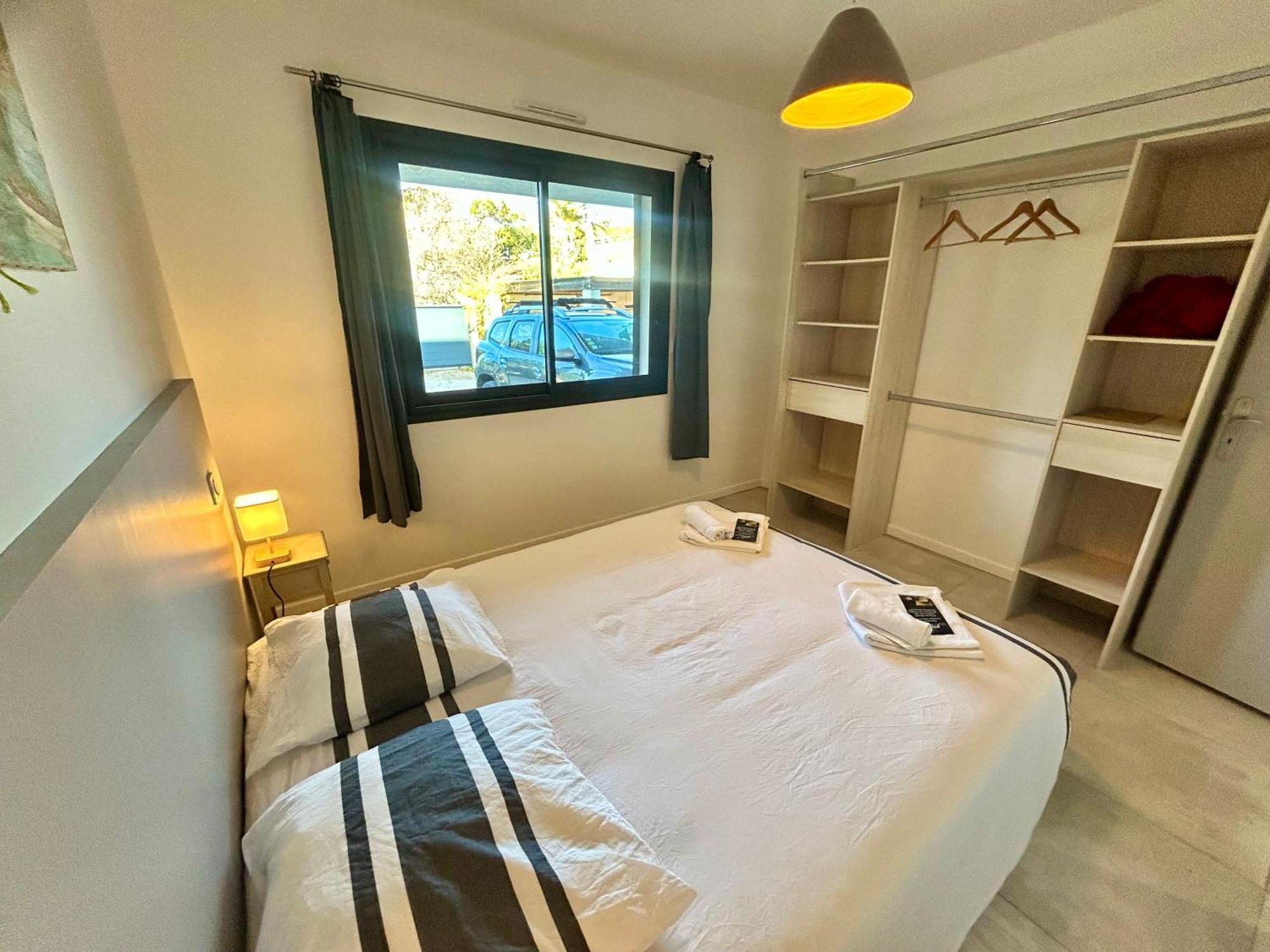 Luxe Le Levant Apartment *